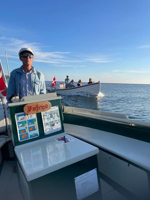 Bådene med kaptajner på havet